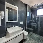 Otel Prestige 3*