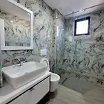Otel Prestige 3*