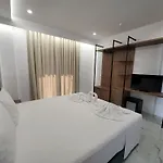 Prestige Hotel 3*