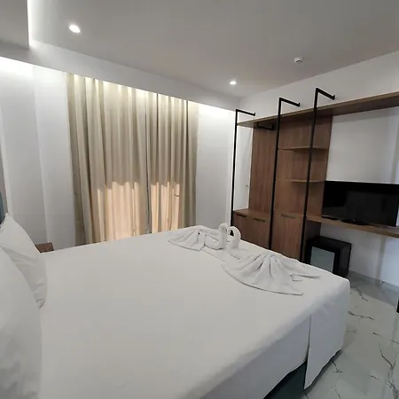 Prestige Hotel 3*