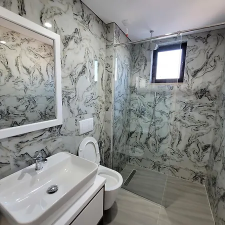 Prestige Hotel 3*